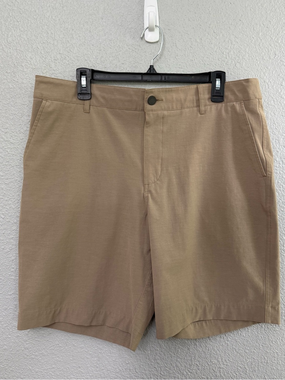 Faherty | All Day Shorts | Khaki | Waist 35” - 9” Inseam